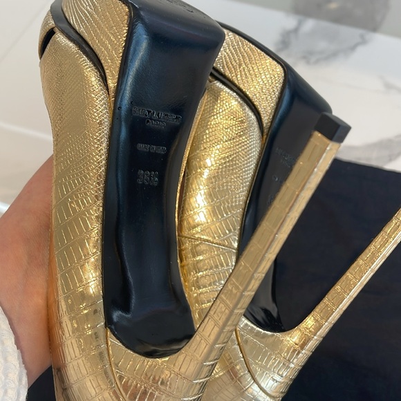 Saint Laurent Paris Notched Python-Embossed Pump, in Gold High Heel Size 38.5 - Picture 6 of 9